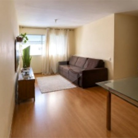 Apartamento com 3 dormitórios e 1 vaga fixa, em região tranquila perto da Av. Washingtonís e de diversos serviços. Ideal para quem quer morar bem e com comodidade.