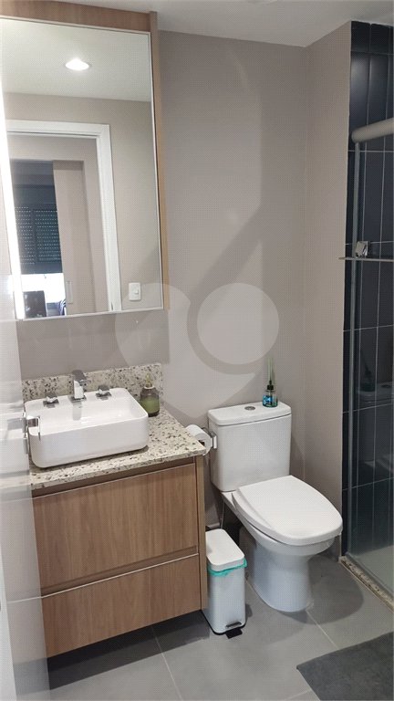 Apartamento a venda na Saúde 2 dormitórios com 2 vagas de garagem demarcadas. Aceita e estuda Permuta.