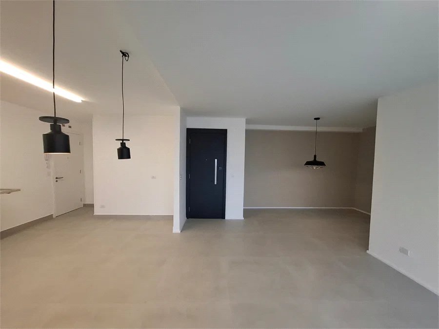 Apartamento à venda 107m² reformado com 2 quartos, sendo 1 suíte no Morumbi