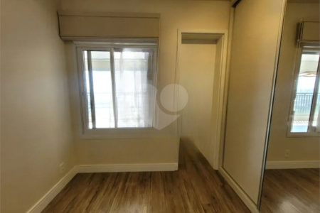 Apartamento à venda com 3 quartos, sendo 2 suítes, em Cambuci, São Paulo, SP
