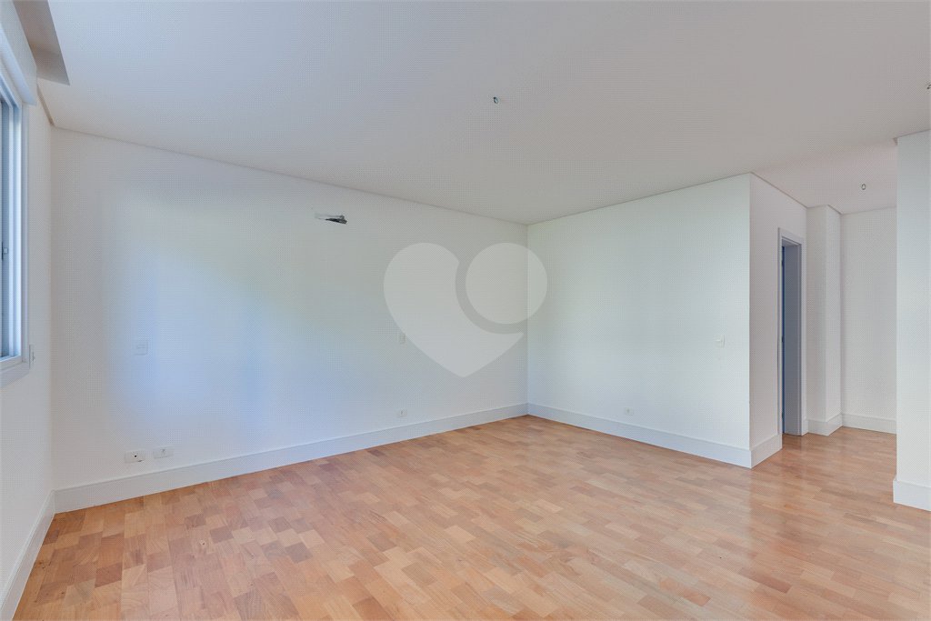 Casa à venda com 4 suítes no condomínio Vila Arese, São Paulo - SP