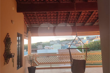 Casa a venda em excelente estado de conservação,