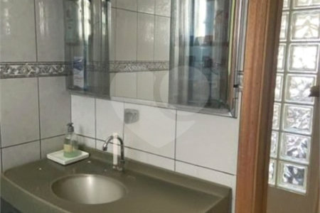 Casa com 180m², 3 dormitórios, sendo 1 suíte, 2 vagas, à venda na Vila Prudente.