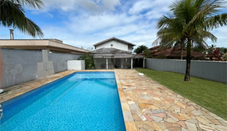 Casa à venda com 4 quartos, sendo 1 suíte, em Morada da Praia, Bertioga, SP
