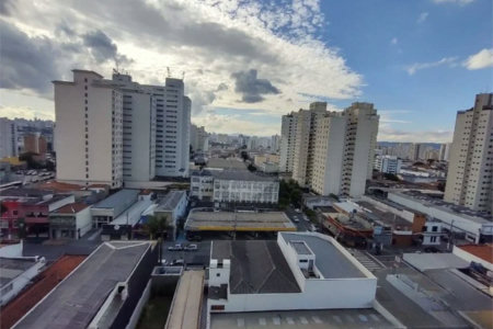 Apartamento novo com 129m² na Mooca com 2 suítes e 2 vagas.
