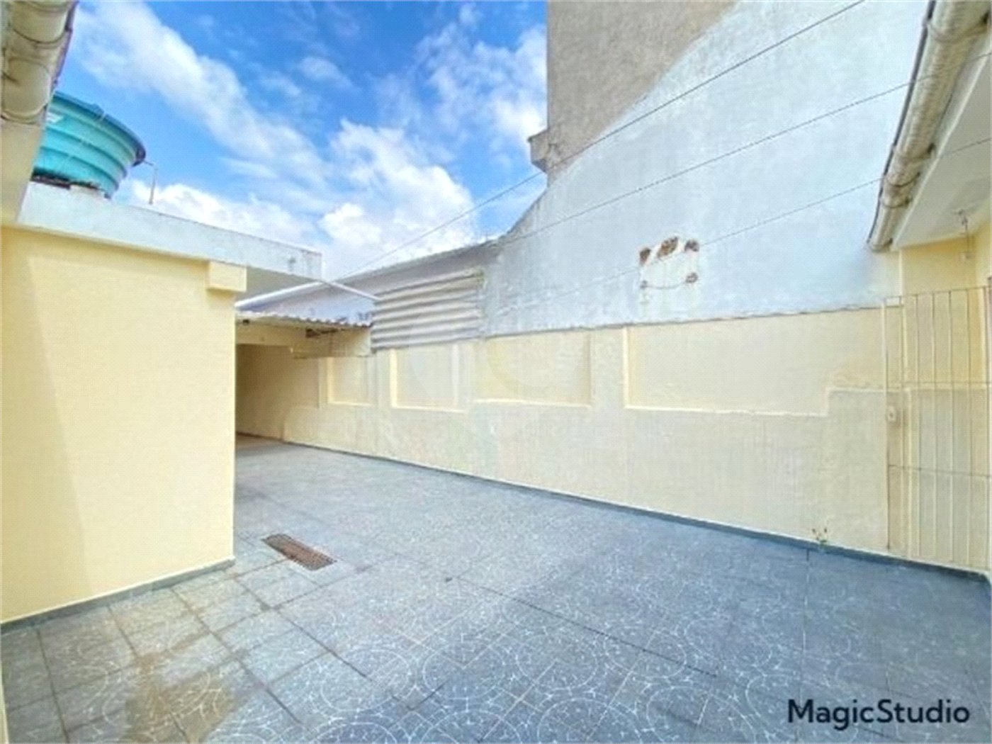 Casa com 224m², 3 dormitórios, 4 vagas, à venda na Vila Ema.