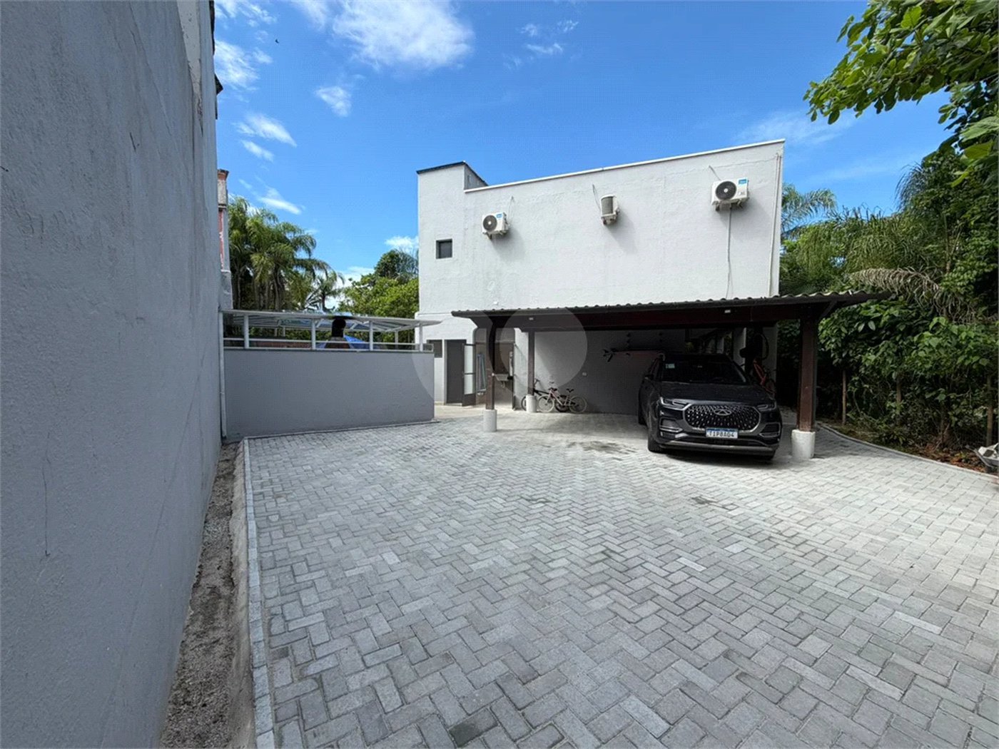 Casa à venda com 6 quartos, sendo 3 suítes, em Costa do Sol, Bertioga, SP