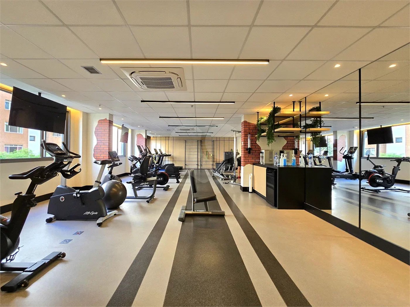Studio Mobiliado Novo Andar Alto Próximo Metrô Paraíso
