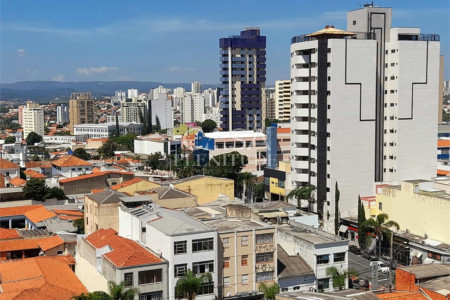 Apartamento à venda com 3 quartos, sendo 1 suíte, no Centro, Sorocaba, SP