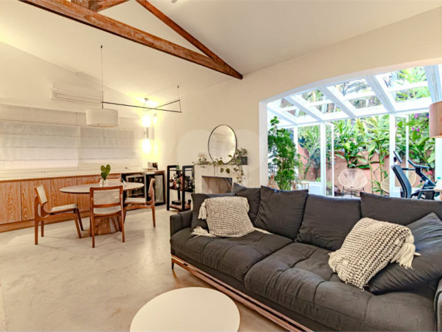 Casa de Vila à venda com 2 suítes em Chácara Flora, São Paulo, SP