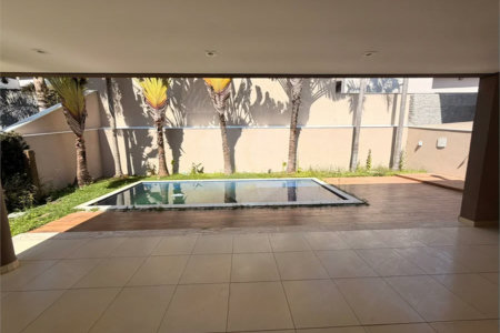 CASA À VENDA CONDOMINIO PORTAL BRAGANÇA | 4 SUÍTES | PISCINA