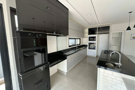 Apartamento Condomínio Montreal