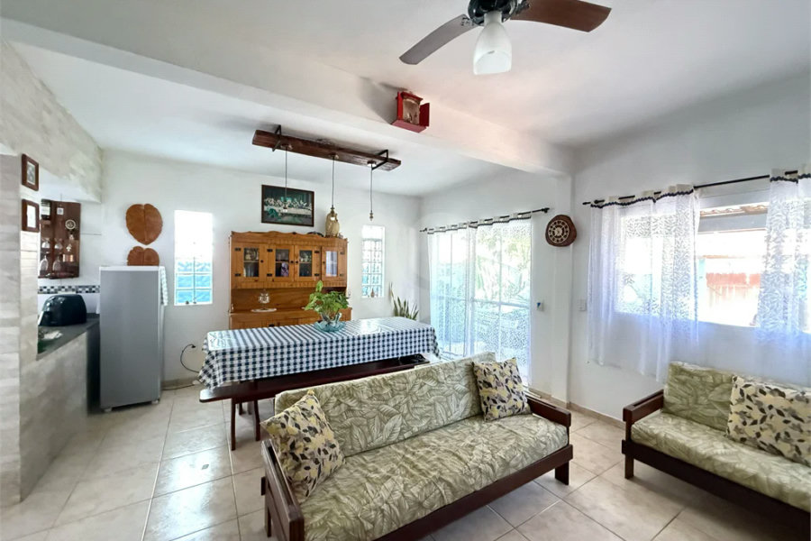 Casa à venda com 4 quartos, sendo 1 suíte,  em Costa do Sol, Bertioga, SP