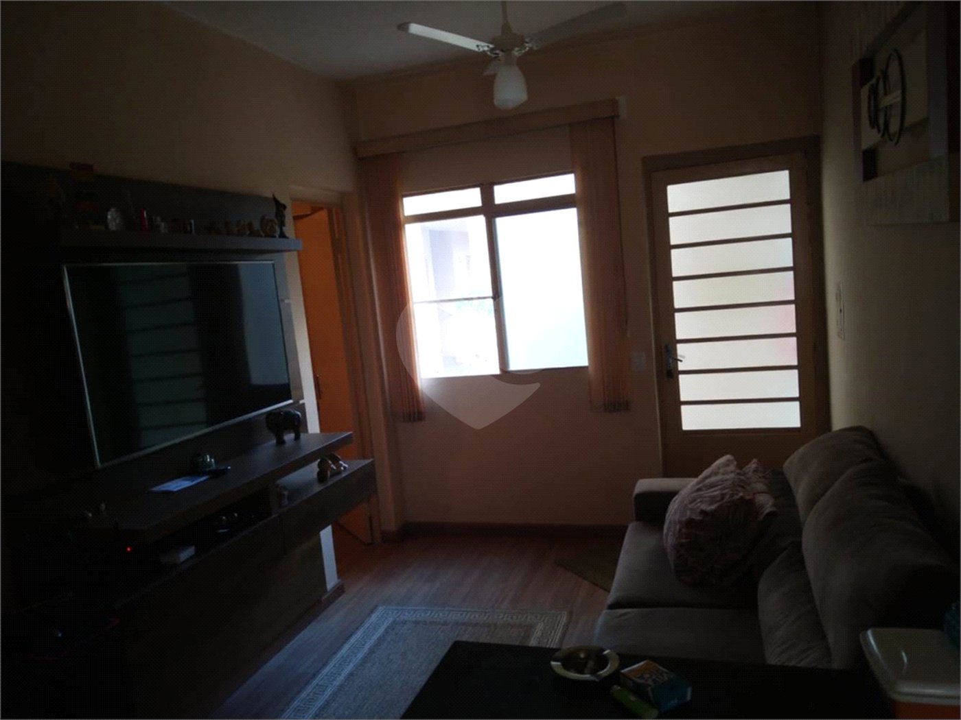 Apartamento no Condomínio Residencial Jardim das Torres.