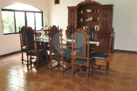 Suntuoso Sobrado na Saúde c/442m2 de construção - 3 Suítes/ 6 vagas