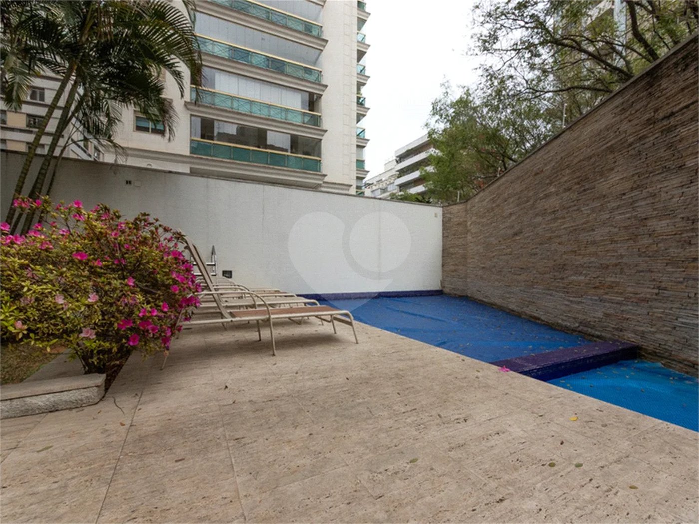 Apartamento de 233 m² à venda em Higienópolis com 4 dormitórios.