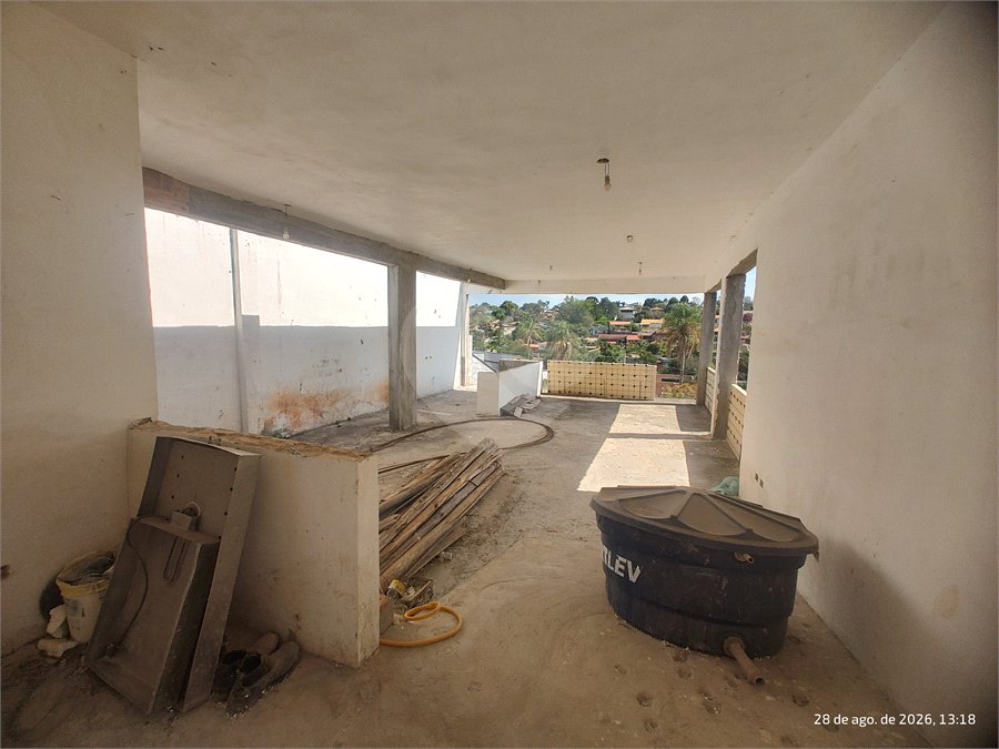 Terreno 810 metros à venda em Atibaia com projeto aprovado exclusivo de alto padrão com construção inacabada