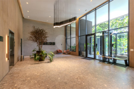 Apartamento à venda com 3 suítes em Campo Belo, São Paulo, SP