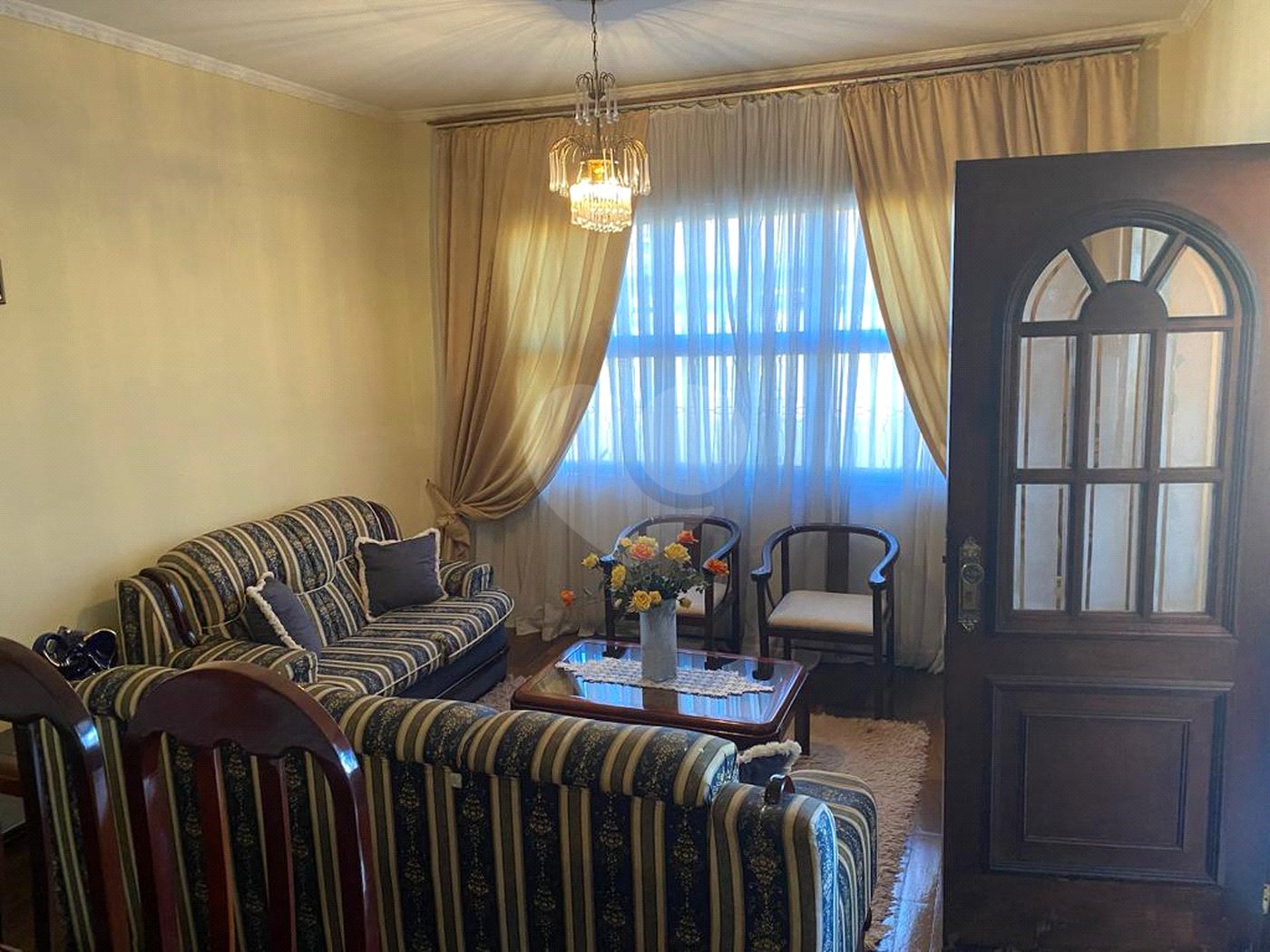 Vende-se excelente casa térrea próximo ao Estadio do Zuzão