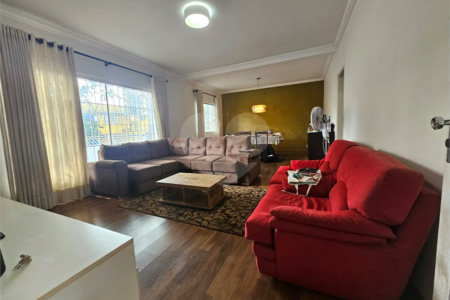 Casa com 2 quartos, 1 suite, 2 vagas a venda Alto da Boa Vista, São Paulo - SP