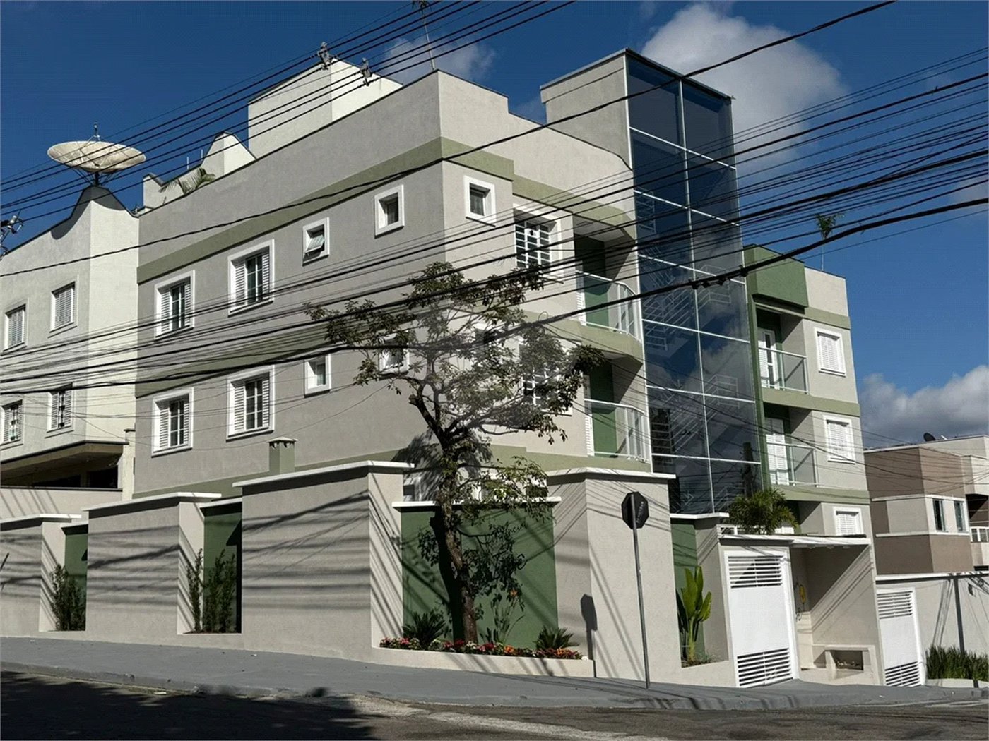 Vendo Apartamento Novo – 80m² de Conforto e Praticidade!