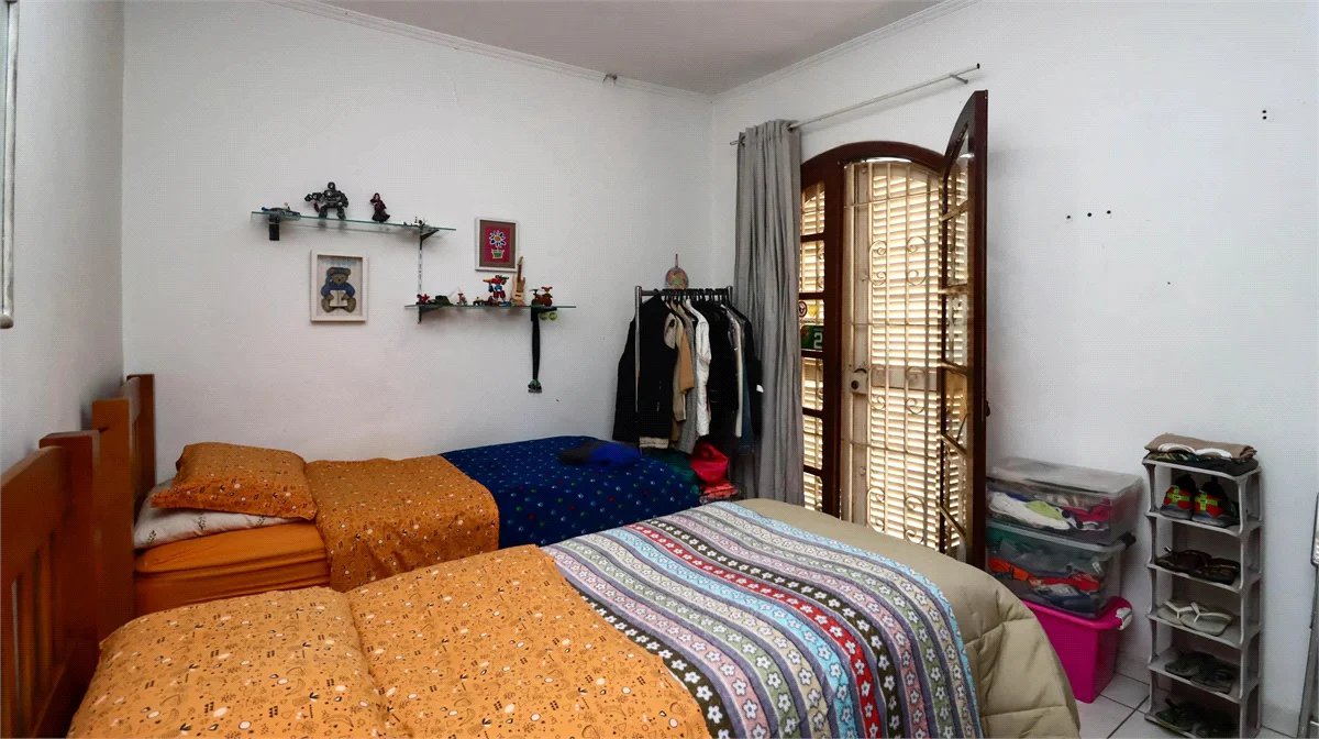 Casa à venda com 5 quartos, sendo 2 suítes,  em Vila Sônia, São Paulo, SP