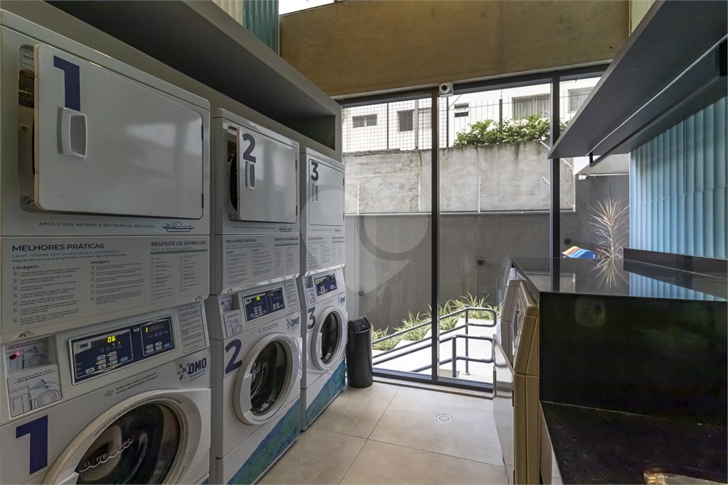 Apartamento com 24m² próximo a avenida Paulista e Metrô Consolação.
