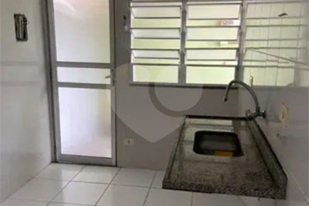 CASA EM CONDOMINIO 84M², 3 DORMITORIOS, 1 BANHEIRO, 2 VAGAS - BAIRRO CIDADE SALVADOR - JACAREÍ/SP.