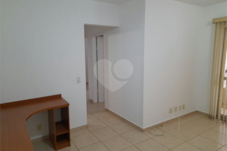 Apartamento para locação ou venda no Edifício Villagio di Napoli.
