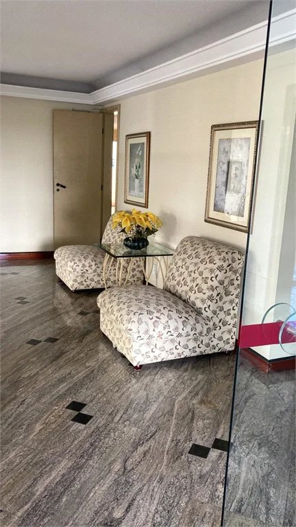 Apartamento à venda com 4 quartos, sendo 3 suítes,  em Cidade São Francisco, São Paulo, SP