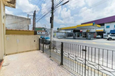 Casa com 300m², 4 quartos, garagem para 4 carros, à venda na Avenida Cangaíba