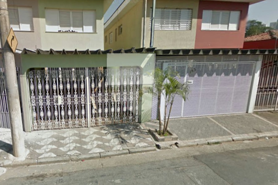 Sobrado à venda no Tremembé, 3 dormitorios com armários, sala ampla, cozinha com armários, 2 vagas , otima localização