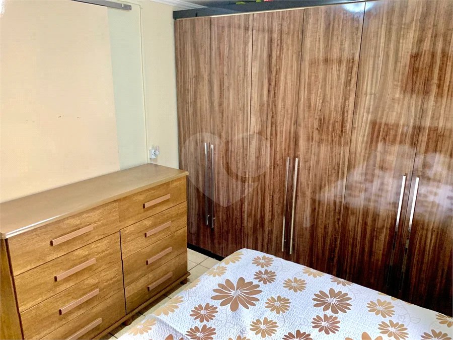 LINDO APARTAMENTO COM 02 DORMITÓRIOS.