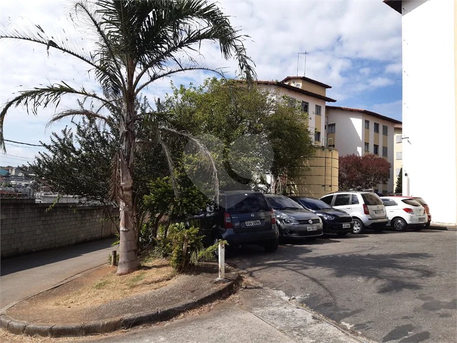 Apartamento á venda - Ferraz de Vasconcelos
