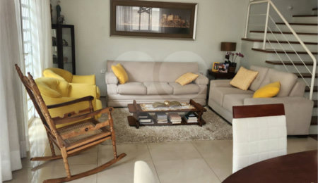 Casa à venda com 4 quartos, sendo 2 suítes,  em Vila Romana, São Paulo, SP