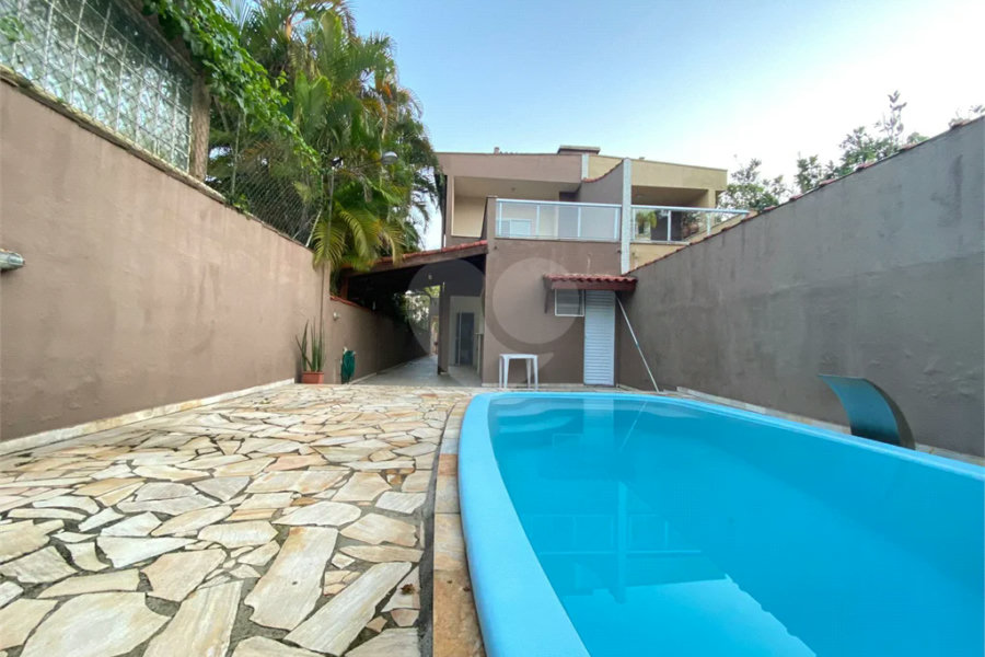 Casa à venda ou para alugar com 3 quartos, sendo 1 suíte,  em Morada da Praia, Bertioga, SP