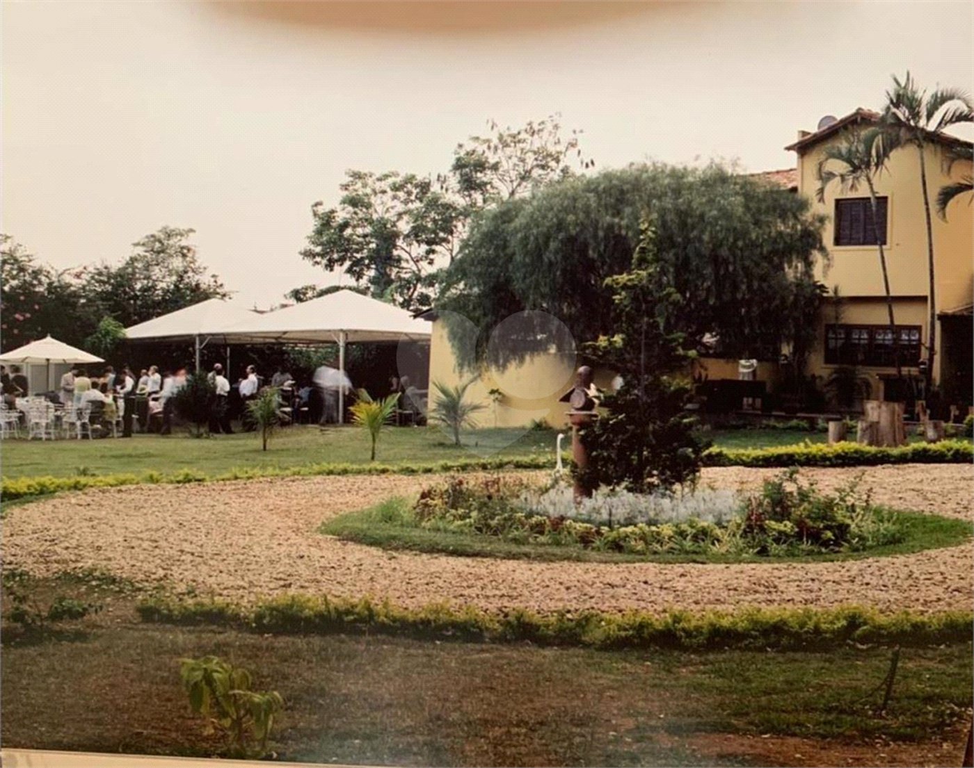 Excelente sítio, localizado no Jardim Tangará