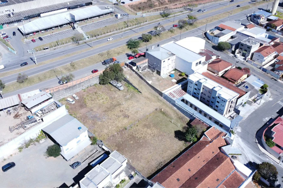 Terreno Plano para Construção ou Investimento – 3.200m² – Frente ao San Michel no bairro Campos Elíseos