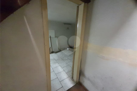 Prédio Comercial na Av. São Carlos - Excelente Oportunidade no Centro da Cidade