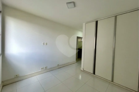 Apartamento de 105 m2, 3 dorms, 2 vagas livres em Perdizes