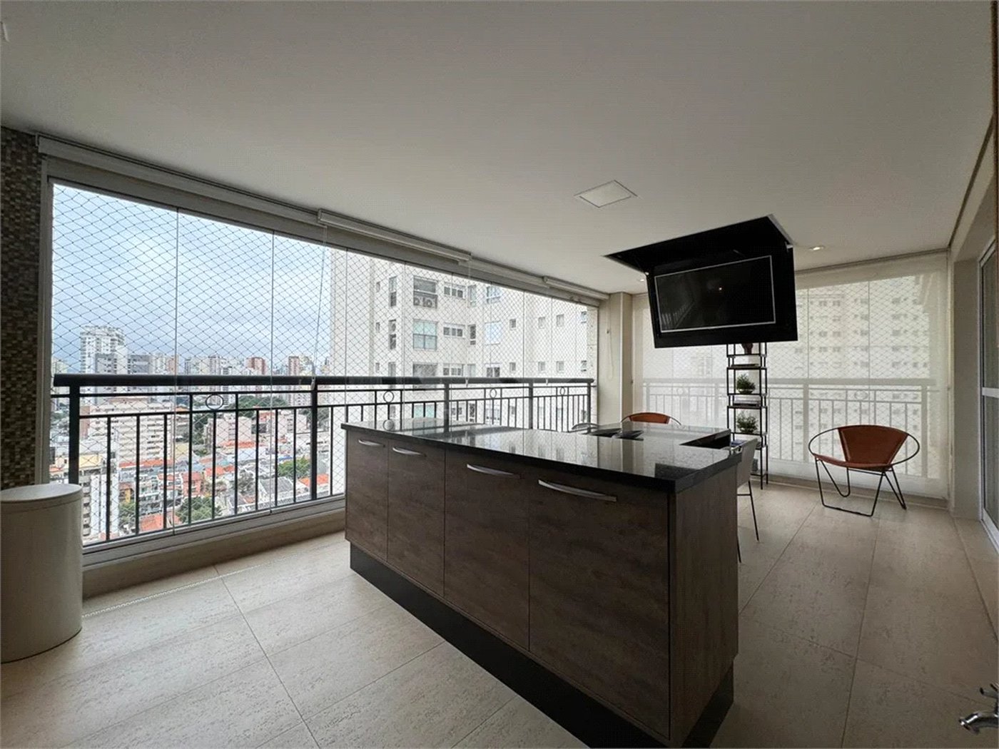 Santana Alto Padrão/Porteira Fechada, Apto. 260 m² 4 Suítes, 5 vagas 2 depósitos privativos