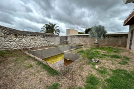 Casa à Venda de 3 dormitórios no condomínio damha II em São Carlos,