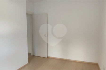 Apartamento com 2 dormitórios
