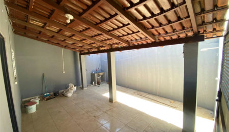 Casa à venda com 2 quartos, sendo 1 suíte,  em Nazaré, Balsas, MA