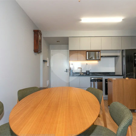 Apartamento de 68m² com 2 Quartos (1 Suíte) e 1 Vaga no Condomínio Downtown - República