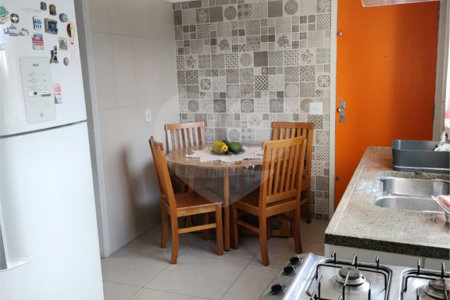 APARTAMENTO A VENDA NA VILA ADYANA COM 140M², SÃO JOSÉ DOS CAMPOS/SP.