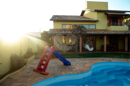CASA ALTO PADRÃO - BAIRRO NOBRE