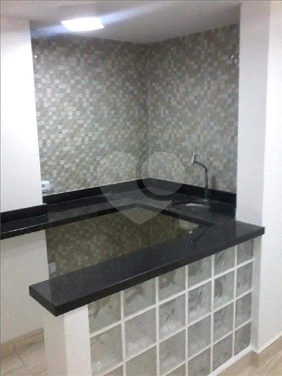 Sala comercial para locação e venda. 204m² AU