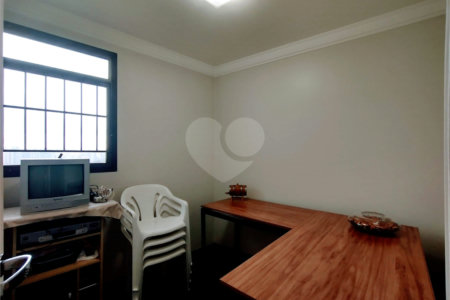 Apartamento para venda na Mooca com 4 suítes, 5 vagas. Condomínio Europa Cicero.