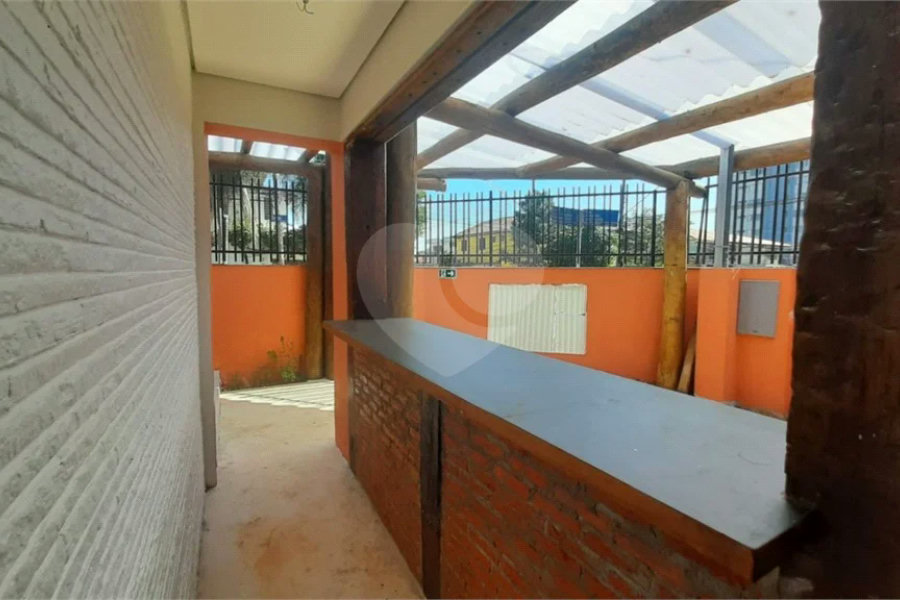 EXCELENTE CASA COMERCIAL EM ESQUINA, OPORTUNA E MAIS QUE ESPECIAL. Venha Conferir.
